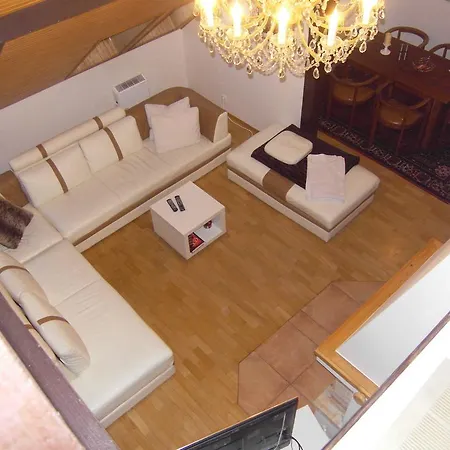 Bilkova Penthouse * براغ